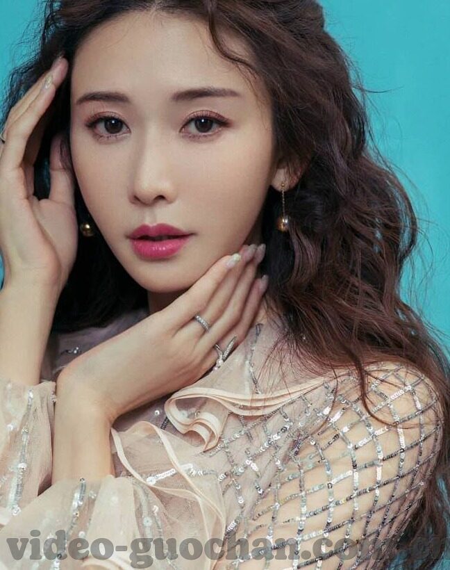 亚洲人妻-亚洲人妻，文化、身份与现代视角的交织